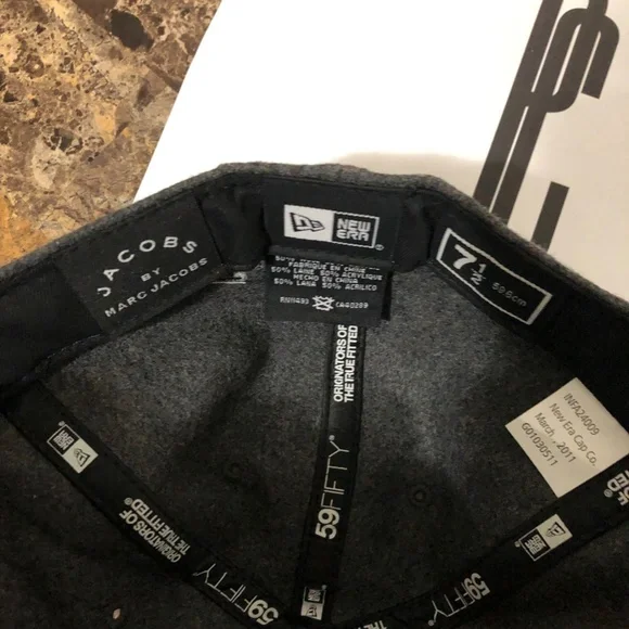 Marc Jacobs x New Era 59FIFTY "New York" Fitted Cap - Picture 5 of 5